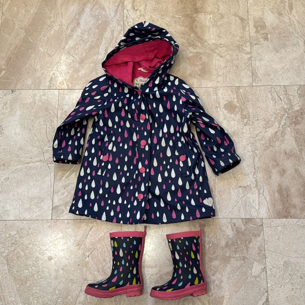 Hatley - size 4T raincoat and size 8 rain boots matching set